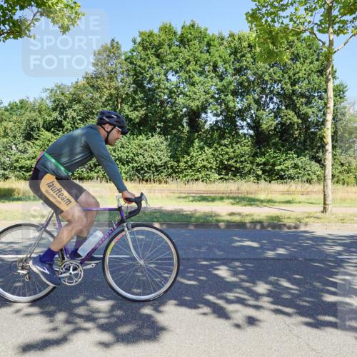 09.08.2026 - GEWOBA Citytriathlon Bremen Michael Burmester http://msf.ph/oto/9961462 09.08.2026 13:14:59 Radfahren 565, 574, 653, 896, 948, 1017 meine-sportfotos.de
