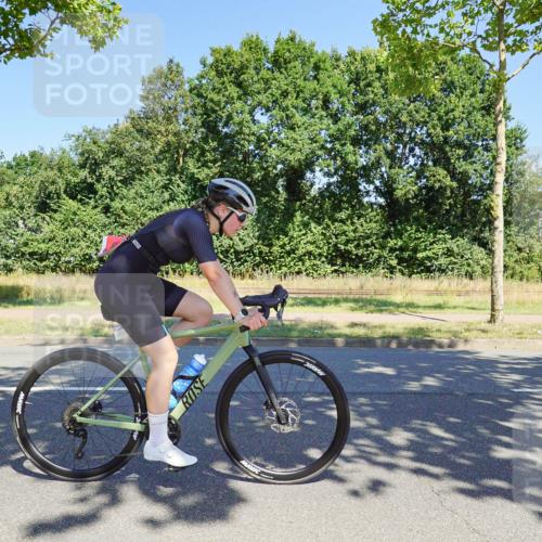 09.08.2026 - GEWOBA Citytriathlon Bremen Michael Burmester http://msf.ph/oto/9961481 09.08.2026 13:15:40 Radfahren 673, 727, 809, 844, 888, 954 meine-sportfotos.de