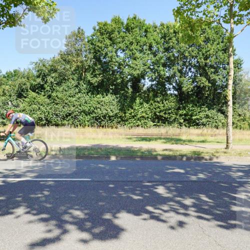 09.08.2026 - GEWOBA Citytriathlon Bremen Michael Burmester http://msf.ph/oto/9961507 09.08.2026 13:17:03 Radfahren 564, 603, 942, 1101 meine-sportfotos.de