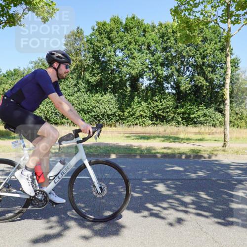 09.08.2026 - GEWOBA Citytriathlon Bremen Michael Burmester http://msf.ph/oto/9961524 09.08.2026 13:17:53 Radfahren 625, 796, 876, 968, 1003, 1154 meine-sportfotos.de