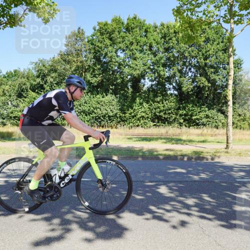 09.08.2026 - GEWOBA Citytriathlon Bremen Michael Burmester http://msf.ph/oto/9961532 09.08.2026 13:18:10 Radfahren 627, 798, 876, 953, 989 meine-sportfotos.de