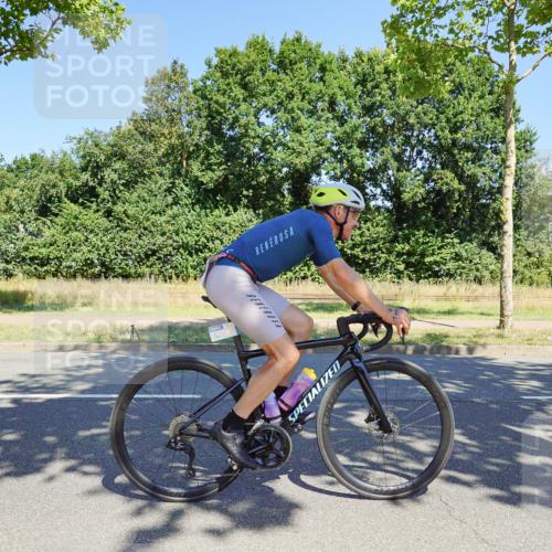 09.08.2026 - GEWOBA Citytriathlon Bremen Michael Burmester http://msf.ph/oto/9961537 09.08.2026 13:18:17 Radfahren 627, 798, 989, 1010 meine-sportfotos.de