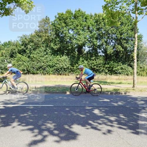 09.08.2026 - GEWOBA Citytriathlon Bremen Michael Burmester http://msf.ph/oto/9961538 09.08.2026 13:18:19 Radfahren 627, 798, 989, 1010 meine-sportfotos.de