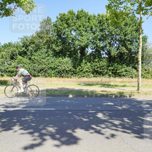 09.08.2026 - GEWOBA Citytriathlon Bremen Michael Burmester http://msf.ph/oto/9961540 09.08.2026 13:18:37 Radfahren 800, 956 meine-sportfotos.de