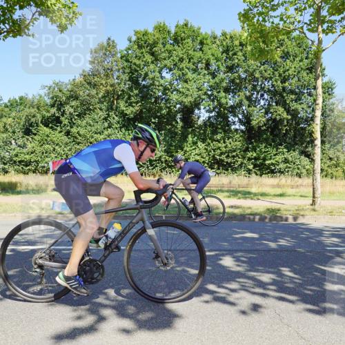09.08.2026 - GEWOBA Citytriathlon Bremen Michael Burmester http://msf.ph/oto/9961553 09.08.2026 13:19:06 Radfahren 626, 753, 797, 870, 915, 1123 meine-sportfotos.de