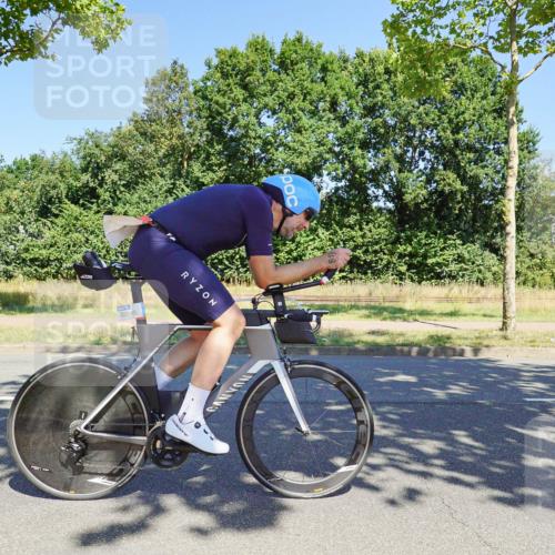 09.08.2026 - GEWOBA Citytriathlon Bremen Michael Burmester http://msf.ph/oto/9961564 09.08.2026 13:19:33 Radfahren 693, 785, 813, 944, 1107 meine-sportfotos.de
