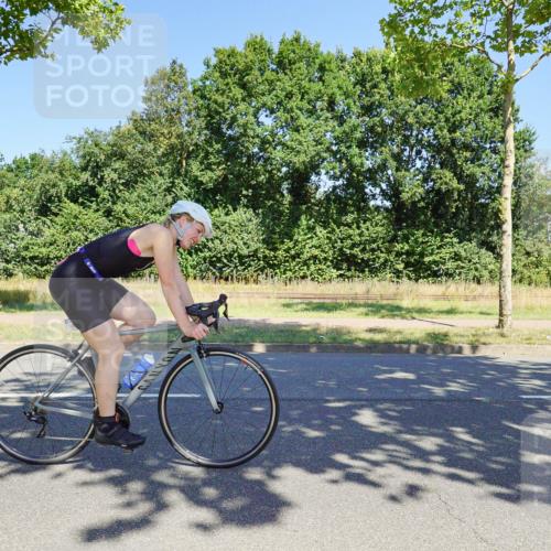 09.08.2026 - GEWOBA Citytriathlon Bremen Michael Burmester http://msf.ph/oto/9961577 09.08.2026 13:20:06 Radfahren 656, 817, 859, 923, 940 meine-sportfotos.de
