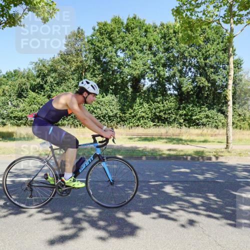 09.08.2026 - GEWOBA Citytriathlon Bremen Michael Burmester http://msf.ph/oto/9961592 09.08.2026 13:21:10 Radfahren 546, 782, 887 meine-sportfotos.de