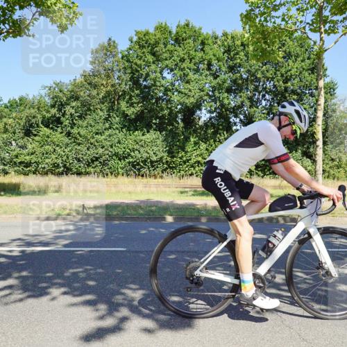 09.08.2026 - GEWOBA Citytriathlon Bremen Michael Burmester http://msf.ph/oto/9961610 09.08.2026 13:22:38 Radfahren 731, 889, 890, 1157 meine-sportfotos.de