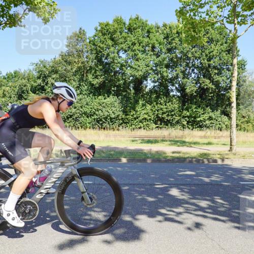 09.08.2026 - GEWOBA Citytriathlon Bremen Michael Burmester http://msf.ph/oto/9961612 09.08.2026 13:22:41 Radfahren 731, 889, 890, 1157 meine-sportfotos.de