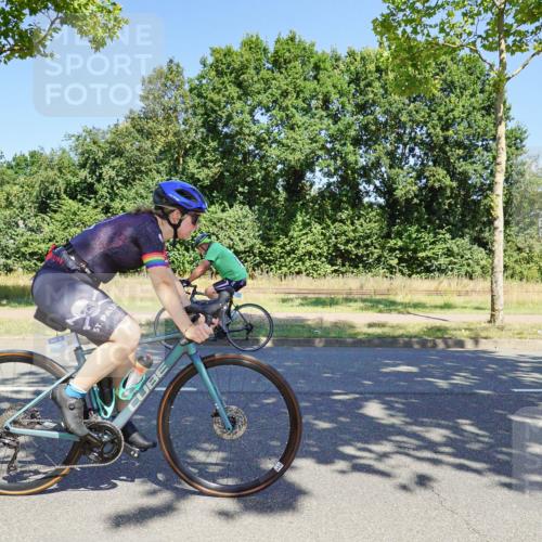 09.08.2026 - GEWOBA Citytriathlon Bremen Michael Burmester http://msf.ph/oto/9961623 09.08.2026 13:23:22 Radfahren 941, 966, 997, 1105, 1122 meine-sportfotos.de
