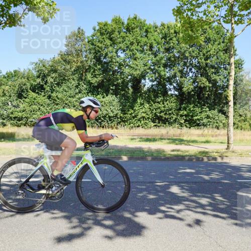 09.08.2026 - GEWOBA Citytriathlon Bremen Michael Burmester http://msf.ph/oto/9961647 09.08.2026 13:24:19 Radfahren 917, 1020, 1120 meine-sportfotos.de