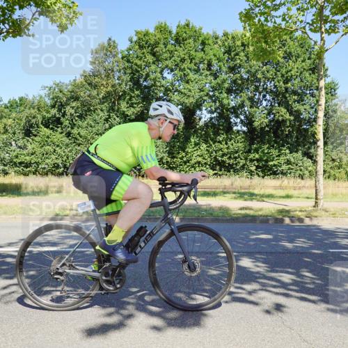 09.08.2026 - GEWOBA Citytriathlon Bremen Michael Burmester http://msf.ph/oto/9961671 09.08.2026 13:25:26 Radfahren 856, 922, 936, 958, 1108 meine-sportfotos.de