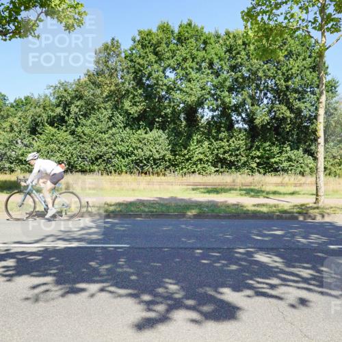 09.08.2026 - GEWOBA Citytriathlon Bremen Michael Burmester http://msf.ph/oto/9961708 09.08.2026 13:30:56 Radfahren  meine-sportfotos.de