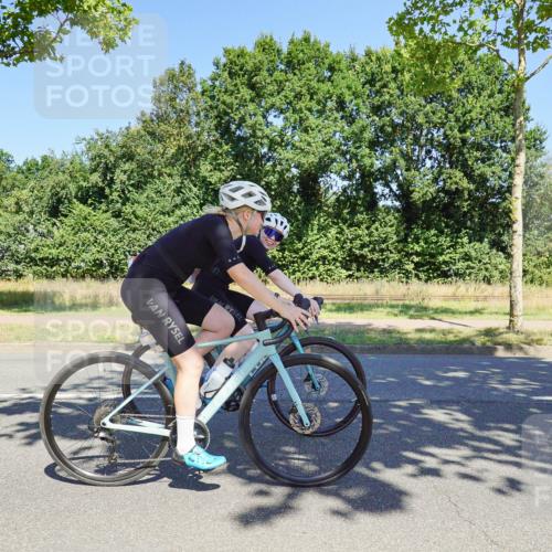 09.08.2026 - GEWOBA Citytriathlon Bremen Michael Burmester http://msf.ph/oto/9961734 09.08.2026 13:34:44 Radfahren 920, 921, 1019 meine-sportfotos.de