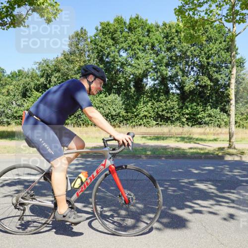 09.08.2026 - GEWOBA Citytriathlon Bremen Michael Burmester http://msf.ph/oto/9961739 09.08.2026 13:37:43 Radfahren 780, 1005 meine-sportfotos.de