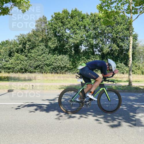 09.08.2026 - GEWOBA Citytriathlon Bremen Michael Burmester http://msf.ph/oto/9961756 09.08.2026 14:05:25 Radfahren 23, 532 meine-sportfotos.de