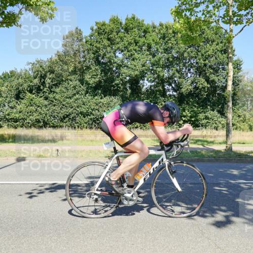 09.08.2026 - GEWOBA Citytriathlon Bremen Michael Burmester http://msf.ph/oto/9961764 09.08.2026 14:06:53 Radfahren 188 meine-sportfotos.de