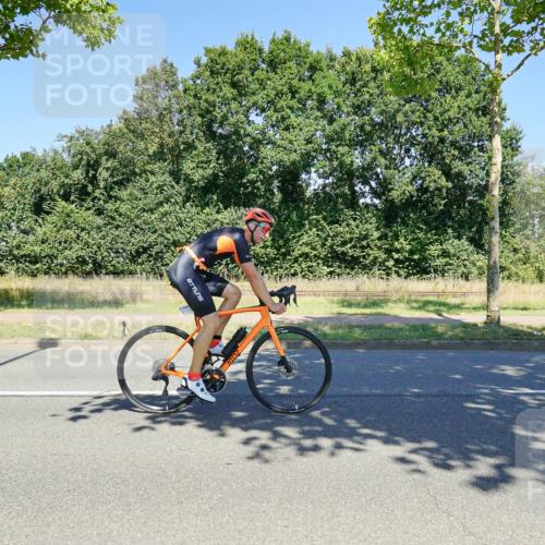 09.08.2026 - GEWOBA Citytriathlon Bremen Michael Burmester http://msf.ph/oto/9961773 09.08.2026 14:07:45 Radfahren 112, 120, 160 meine-sportfotos.de