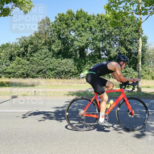 09.08.2026 - GEWOBA Citytriathlon Bremen Michael Burmester http://msf.ph/oto/9961785 09.08.2026 14:08:31 Radfahren 1, 176 meine-sportfotos.de