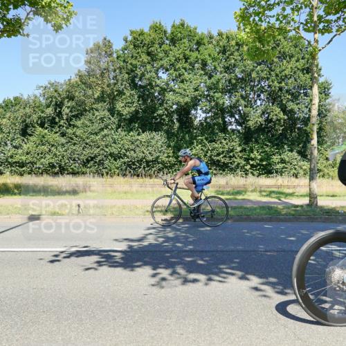 09.08.2026 - GEWOBA Citytriathlon Bremen Michael Burmester http://msf.ph/oto/9961803 09.08.2026 14:09:17 Radfahren 32, 78, 140, 170, 181, 185, 187, 189 meine-sportfotos.de