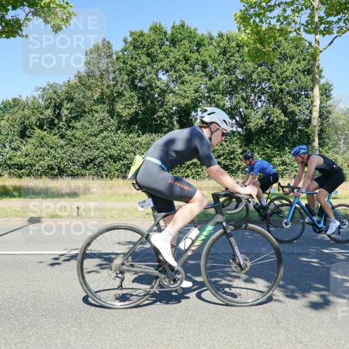 09.08.2026 - GEWOBA Citytriathlon Bremen Michael Burmester http://msf.ph/oto/9961821 09.08.2026 14:10:02 Radfahren 16, 35, 97, 119, 154, 177 meine-sportfotos.de