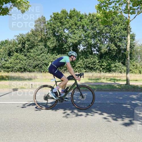 09.08.2026 - GEWOBA Citytriathlon Bremen Michael Burmester http://msf.ph/oto/9961863 09.08.2026 14:11:14 Radfahren 11, 13, 26, 33, 41, 67, 68, 79, 84, 85, 109, 113, 117, 129, 139, 144, 150 meine-sportfotos.de