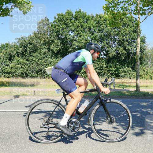09.08.2026 - GEWOBA Citytriathlon Bremen Michael Burmester http://msf.ph/oto/9961871 09.08.2026 14:11:23 Radfahren 11, 13, 26, 68, 76, 79, 84, 85, 92, 109, 117, 128, 129, 139, 143, 144, 150, 155 meine-sportfotos.de