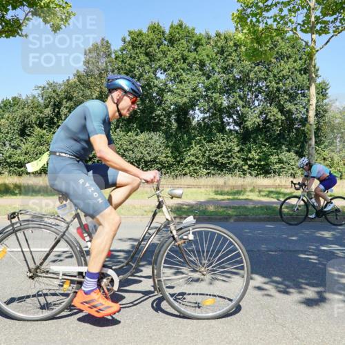 09.08.2026 - GEWOBA Citytriathlon Bremen Michael Burmester http://msf.ph/oto/9961872 09.08.2026 14:11:28 Radfahren 11, 13, 26, 68, 76, 79, 84, 85, 92, 109, 114, 117, 128, 129, 139, 143, 144, 150, 155 meine-sportfotos.de