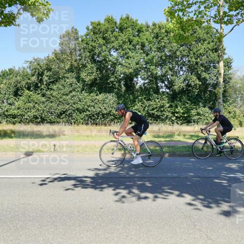 09.08.2026 - GEWOBA Citytriathlon Bremen Michael Burmester http://msf.ph/oto/9961915 09.08.2026 14:12:50 Radfahren 21, 22, 24, 83, 134, 148, 159, 294 meine-sportfotos.de
