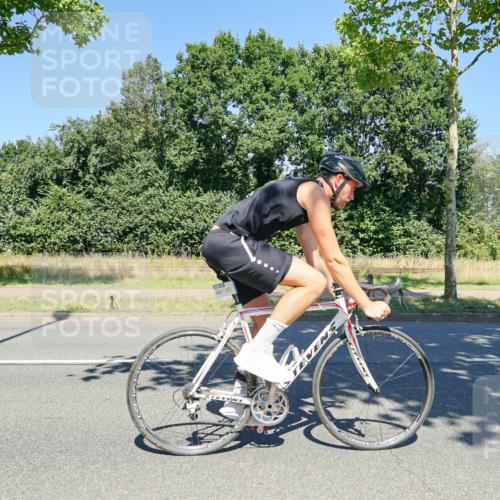 09.08.2026 - GEWOBA Citytriathlon Bremen Michael Burmester http://msf.ph/oto/9961947 09.08.2026 14:13:41 Radfahren 12, 17, 86, 95, 98, 115, 152, 158, 179, 180, 346 meine-sportfotos.de