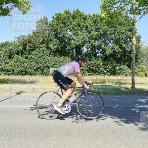 09.08.2026 - GEWOBA Citytriathlon Bremen Michael Burmester http://msf.ph/oto/9961957 09.08.2026 14:14:03 Radfahren 47, 57, 69, 126, 130, 146, 186 meine-sportfotos.de