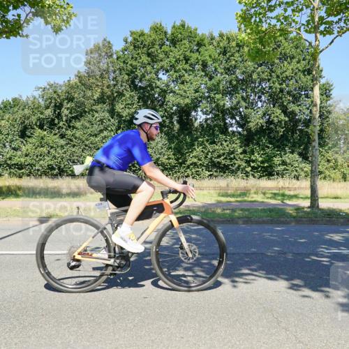 09.08.2026 - GEWOBA Citytriathlon Bremen Michael Burmester http://msf.ph/oto/9961958 09.08.2026 14:14:04 Radfahren 47, 57, 69, 130, 146, 186 meine-sportfotos.de