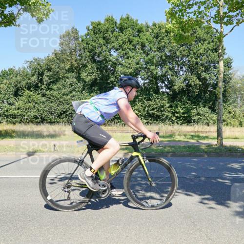 09.08.2026 - GEWOBA Citytriathlon Bremen Michael Burmester http://msf.ph/oto/9961960 09.08.2026 14:14:13 Radfahren 6, 57, 69, 90, 146, 186, 295 meine-sportfotos.de