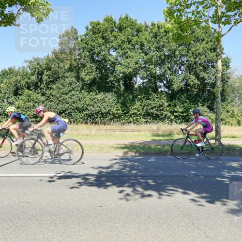 09.08.2026 - GEWOBA Citytriathlon Bremen Michael Burmester http://msf.ph/oto/9961986 09.08.2026 14:15:02 Radfahren 3, 64, 66, 374 meine-sportfotos.de