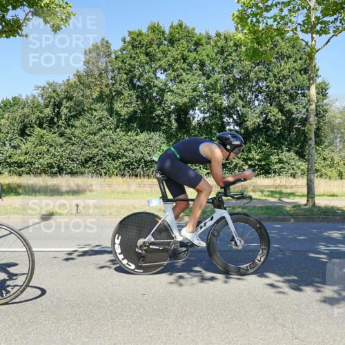 09.08.2026 - GEWOBA Citytriathlon Bremen Michael Burmester http://msf.ph/oto/9961996 09.08.2026 14:15:24 Radfahren 10, 80, 433 meine-sportfotos.de