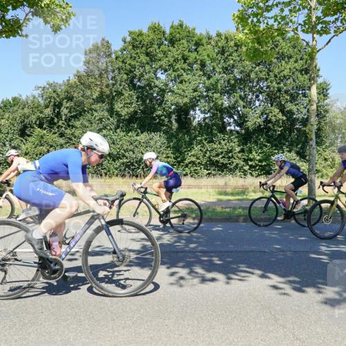 09.08.2026 - GEWOBA Citytriathlon Bremen Michael Burmester http://msf.ph/oto/9962000 09.08.2026 14:15:33 Radfahren 7, 10, 80, 122, 218, 257, 260, 263, 285, 302, 349, 354, 433 meine-sportfotos.de