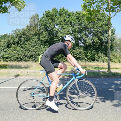 09.08.2026 - GEWOBA Citytriathlon Bremen Michael Burmester http://msf.ph/oto/9962013 09.08.2026 14:15:48 Radfahren 14, 37, 89, 163, 218, 257, 263, 285, 291, 308, 354 meine-sportfotos.de