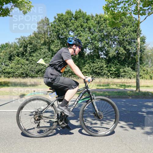 09.08.2026 - GEWOBA Citytriathlon Bremen Michael Burmester http://msf.ph/oto/9962049 09.08.2026 14:16:41 Radfahren 132, 192, 203, 240, 325, 334, 360 meine-sportfotos.de