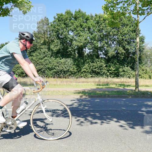09.08.2026 - GEWOBA Citytriathlon Bremen Michael Burmester http://msf.ph/oto/9962086 09.08.2026 14:17:36 Radfahren 88, 106, 110, 193, 229, 256, 269, 274, 309, 321, 337, 356, 429, 470 meine-sportfotos.de