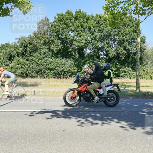 09.08.2026 - GEWOBA Citytriathlon Bremen Michael Burmester http://msf.ph/oto/9962088 09.08.2026 14:17:38 Radfahren 88, 106, 110, 193, 229, 256, 269, 274, 290, 309, 316, 321, 337, 356, 429, 457, 470 meine-sportfotos.de