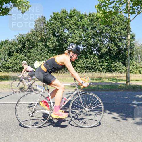 09.08.2026 - GEWOBA Citytriathlon Bremen Michael Burmester http://msf.ph/oto/9962102 09.08.2026 14:17:54 Radfahren 65, 190, 205, 229, 235, 256, 269, 290, 292, 293, 305, 316, 320, 336, 362, 364, 371, 378, 457, 470, 485 meine-sportfotos.de