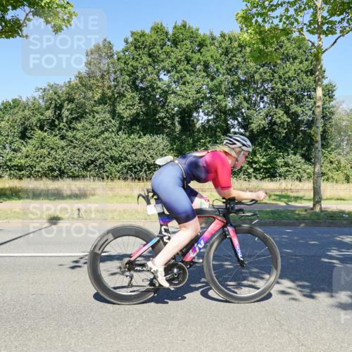 09.08.2026 - GEWOBA Citytriathlon Bremen Michael Burmester http://msf.ph/oto/9962111 09.08.2026 14:18:06 Radfahren 61, 65, 87, 190, 242, 292, 300, 305, 312, 343, 362, 364, 371, 404, 466 meine-sportfotos.de
