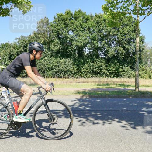 09.08.2026 - GEWOBA Citytriathlon Bremen Michael Burmester http://msf.ph/oto/9962115 09.08.2026 14:18:10 Radfahren 61, 87, 242, 288, 300, 312, 343, 362, 364, 371, 404, 453, 462, 466, 527 meine-sportfotos.de
