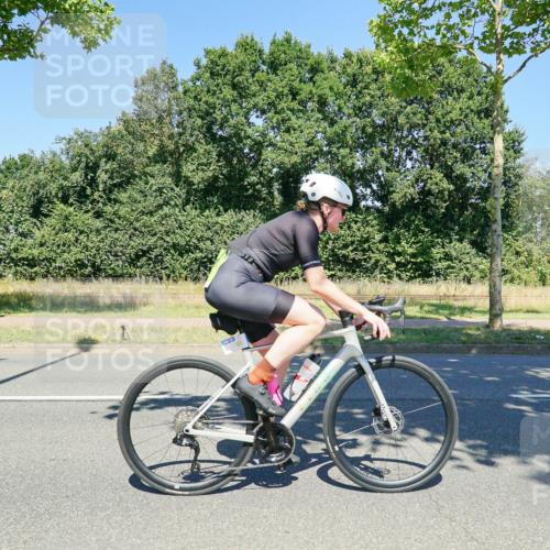 09.08.2026 - GEWOBA Citytriathlon Bremen Michael Burmester http://msf.ph/oto/9962134 09.08.2026 14:18:34 Radfahren 18, 202, 207, 213, 276, 277, 280, 307, 314, 369, 377, 385, 448 meine-sportfotos.de