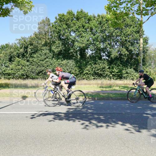 09.08.2026 - GEWOBA Citytriathlon Bremen Michael Burmester http://msf.ph/oto/9962138 09.08.2026 14:18:37 Radfahren 18, 173, 202, 221, 276, 277, 280, 297, 307, 314, 347, 352, 369, 377, 385, 448 meine-sportfotos.de