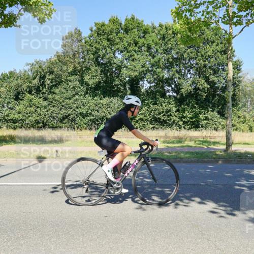 09.08.2026 - GEWOBA Citytriathlon Bremen Michael Burmester http://msf.ph/oto/9962181 09.08.2026 14:19:31 Radfahren 142, 166, 230, 261, 273, 281, 319, 330, 335, 342, 434, 454, 487, 521, 523 meine-sportfotos.de
