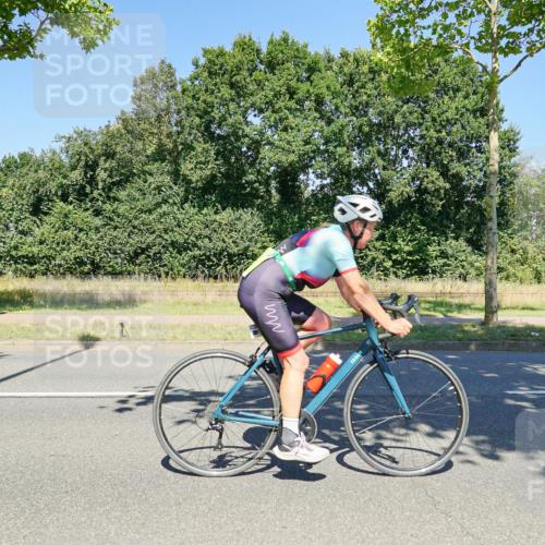 09.08.2026 - GEWOBA Citytriathlon Bremen Michael Burmester http://msf.ph/oto/9962204 09.08.2026 14:19:53 Radfahren 196, 206, 209, 222, 224, 234, 239, 249, 258, 262, 326, 340, 400, 458, 522 meine-sportfotos.de