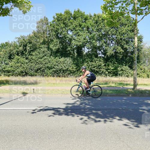 09.08.2026 - GEWOBA Citytriathlon Bremen Michael Burmester http://msf.ph/oto/9962219 09.08.2026 14:20:12 Radfahren 199, 237, 310, 313, 368, 410, 417, 431, 456 meine-sportfotos.de