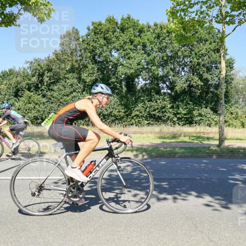 09.08.2026 - GEWOBA Citytriathlon Bremen Michael Burmester http://msf.ph/oto/9962229 09.08.2026 14:20:22 Radfahren 199, 233, 250, 313, 368, 384, 398, 417, 456, 482, 532 meine-sportfotos.de
